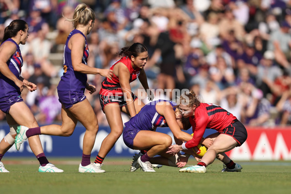 AFLW 2024 First Elimination Final - Fremantle v Essendon - A-55657516