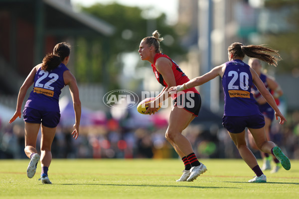 AFLW 2024 First Elimination Final - Fremantle v Essendon - A-55657517