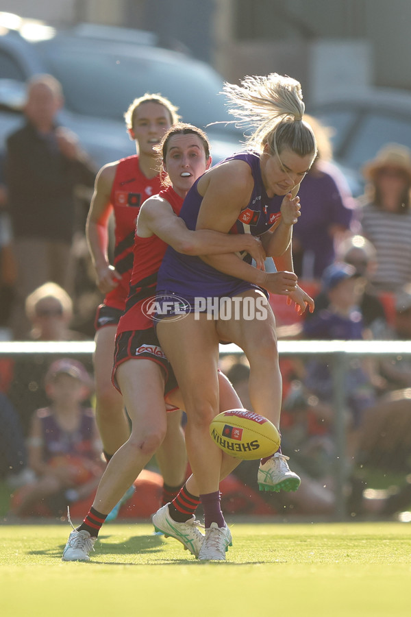 AFLW 2024 First Elimination Final - Fremantle v Essendon - A-55657544