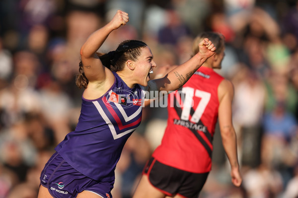 AFLW 2024 First Elimination Final - Fremantle v Essendon - A-55657556