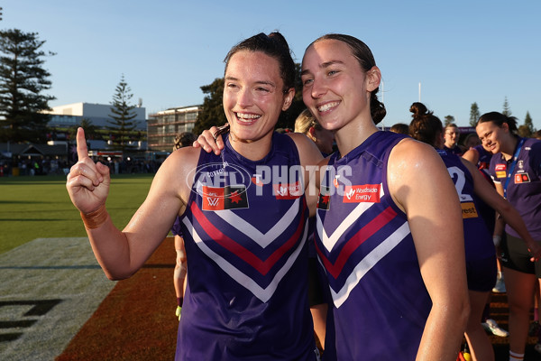 AFLW 2024 First Elimination Final - Fremantle v Essendon - A-55659999