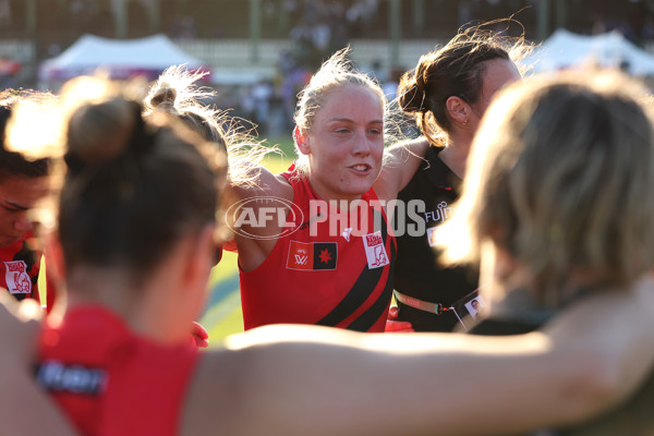 AFLW 2024 First Elimination Final - Fremantle v Essendon - A-55660004