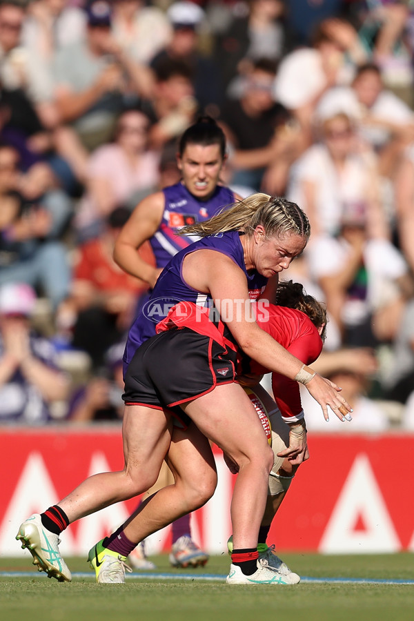 AFLW 2024 First Elimination Final - Fremantle v Essendon - A-55660060