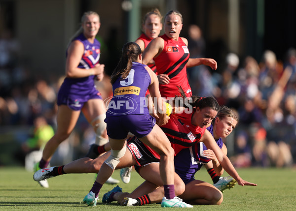 AFLW 2024 First Elimination Final - Fremantle v Essendon - A-55661220