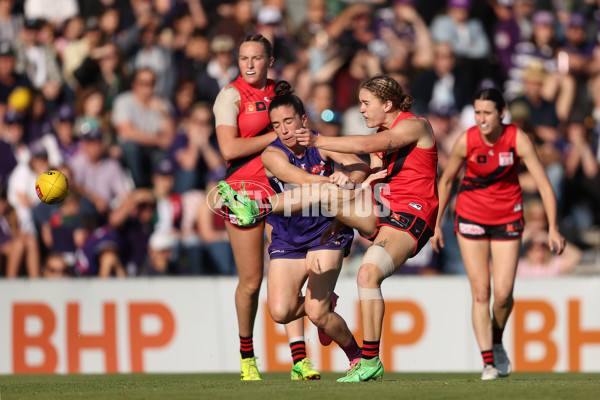 AFLW 2024 First Elimination Final - Fremantle v Essendon - A-55661228