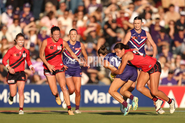 AFLW 2024 First Elimination Final - Fremantle v Essendon - A-55661250