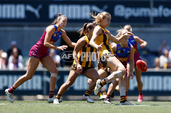 AFLW 2024 Second Qualifying Final - Hawthorn v Brisbane - A-55662868