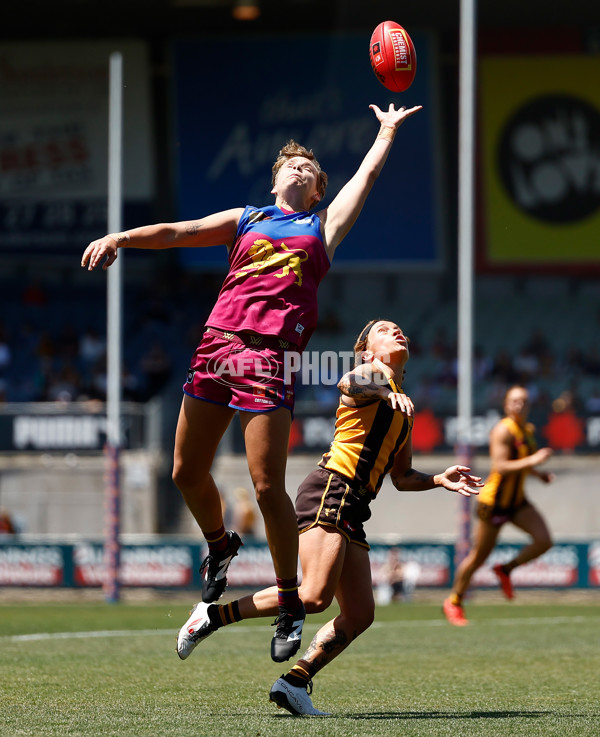 AFLW 2024 Second Qualifying Final - Hawthorn v Brisbane - A-55662913