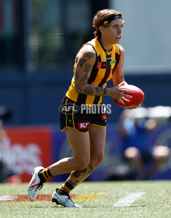 AFLW 2024 Second Qualifying Final - Hawthorn v Brisbane - A-55663728