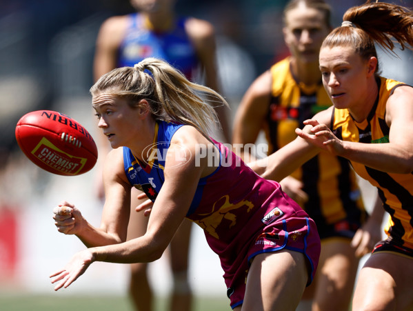 AFLW 2024 Second Qualifying Final - Hawthorn v Brisbane - A-55663730