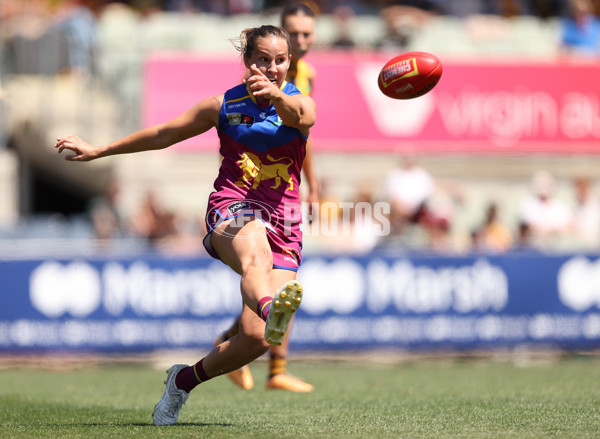 AFLW 2024 Second Qualifying Final - Hawthorn v Brisbane - A-55665989