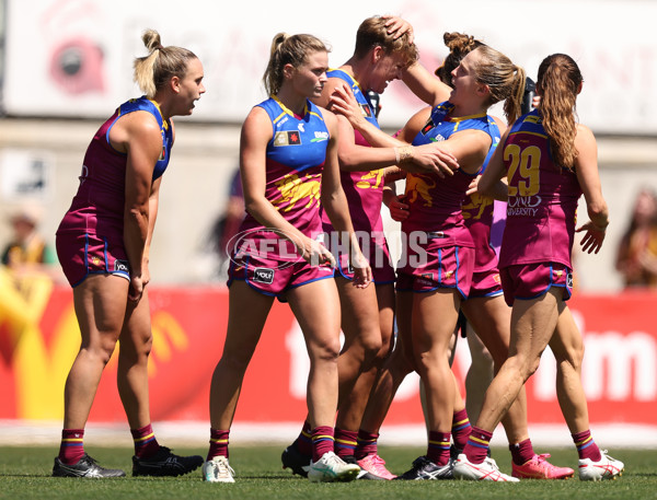 AFLW 2024 Second Qualifying Final - Hawthorn v Brisbane - A-55666004