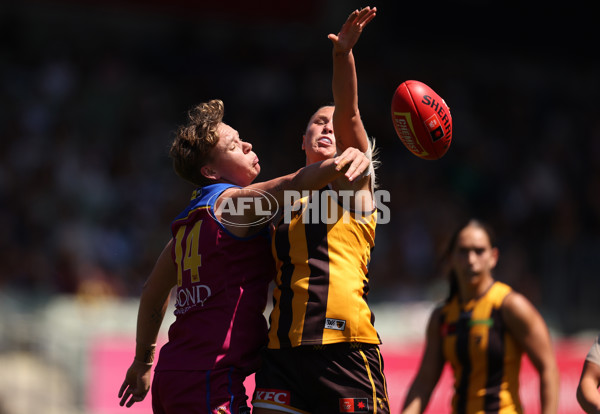 AFLW 2024 Second Qualifying Final - Hawthorn v Brisbane - A-55666021