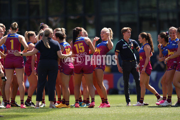 AFLW 2024 Second Qualifying Final - Hawthorn v Brisbane - A-55666027