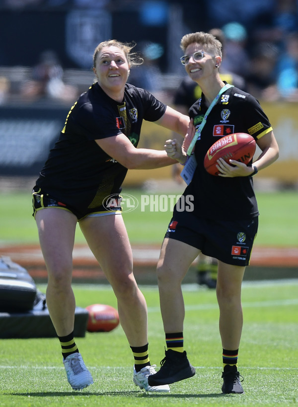 AFLW 2024 Second Elimination Final - Port Adelaide v Richmond - A-55666068