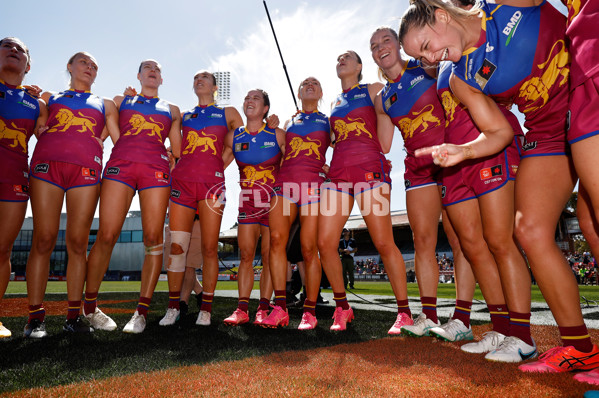 AFLW 2024 Second Qualifying Final - Hawthorn v Brisbane - A-55668596