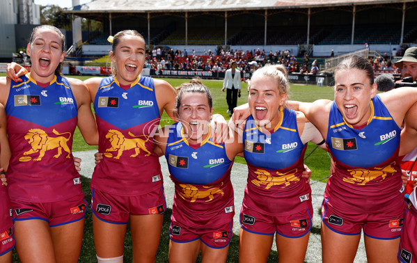 AFLW 2024 Second Qualifying Final - Hawthorn v Brisbane - A-55668599