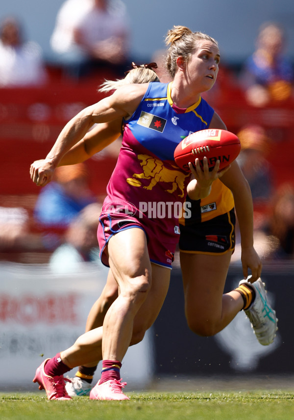 AFLW 2024 Second Qualifying Final - Hawthorn v Brisbane - A-55668623