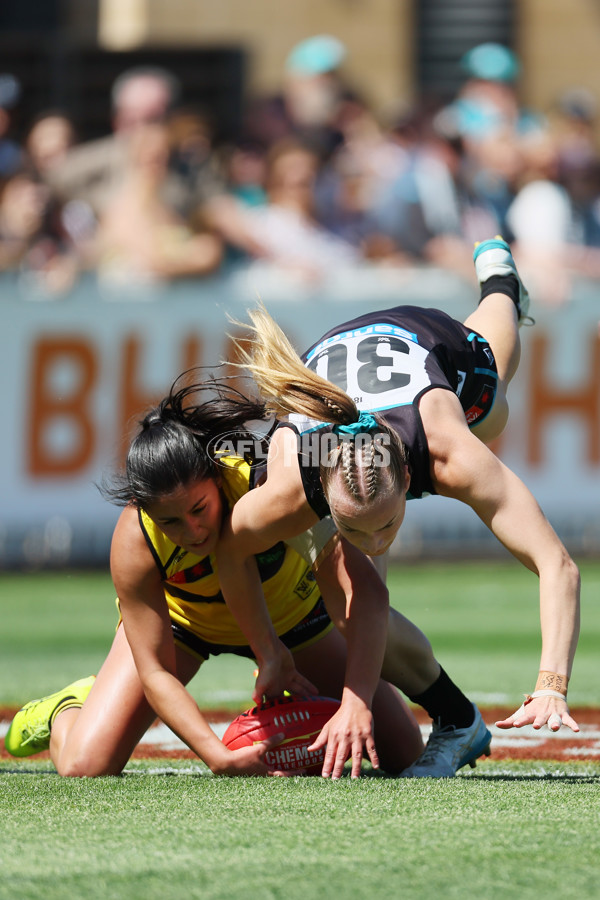 AFLW 2024 Second Elimination Final - Port Adelaide v Richmond - A-55668651