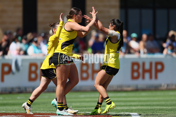 AFLW 2024 Second Elimination Final - Port Adelaide v Richmond - A-55668858