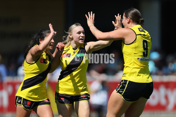 AFLW 2024 Second Elimination Final - Port Adelaide v Richmond - A-55668871