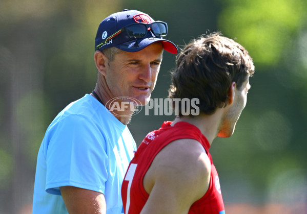 AFL 2024 Training - Melbourne 111124 - A-55674124