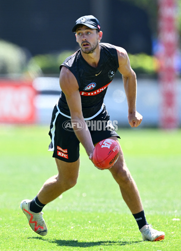 AFL 2024 Training - Collingwood 111124 - A-55687644