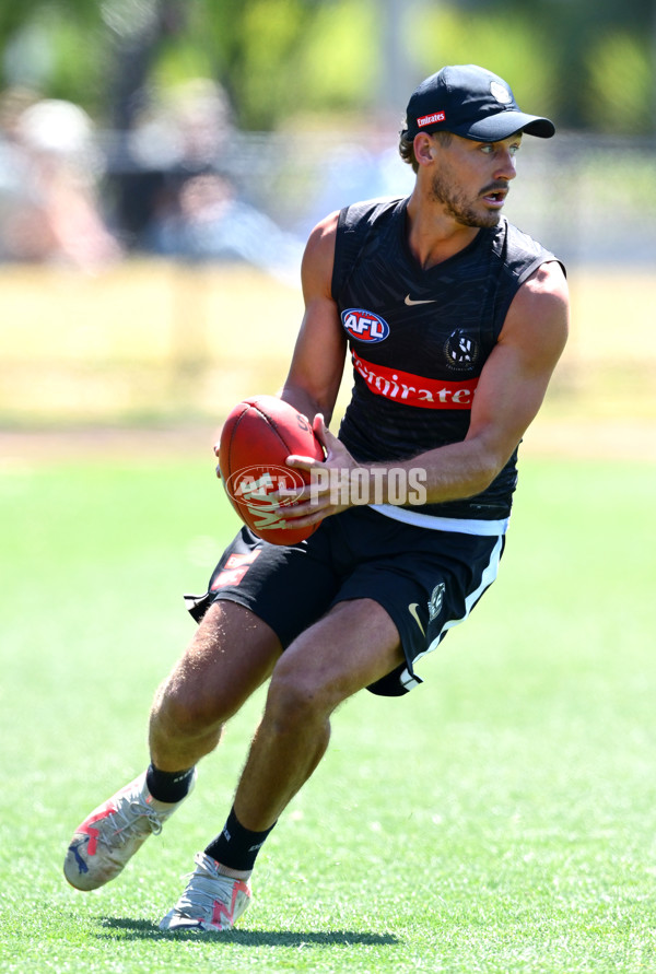 AFL 2024 Training - Collingwood 111124 - A-55687650