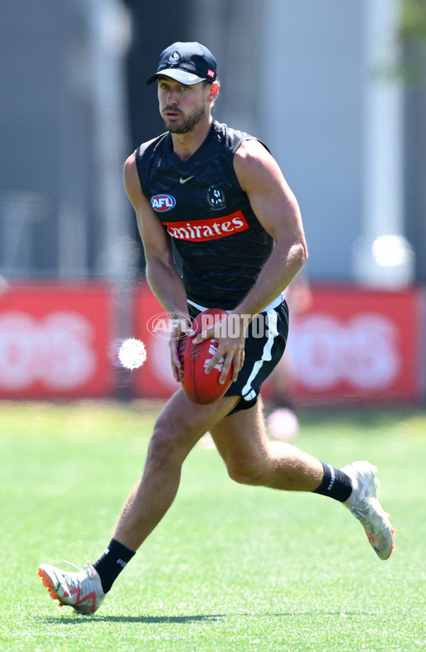 AFL 2024 Training - Collingwood 111124 - A-55687651