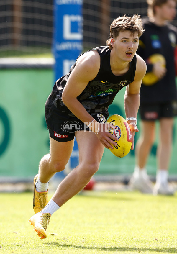 AFL 2024 Training - Richmond 151124 - A-55698781