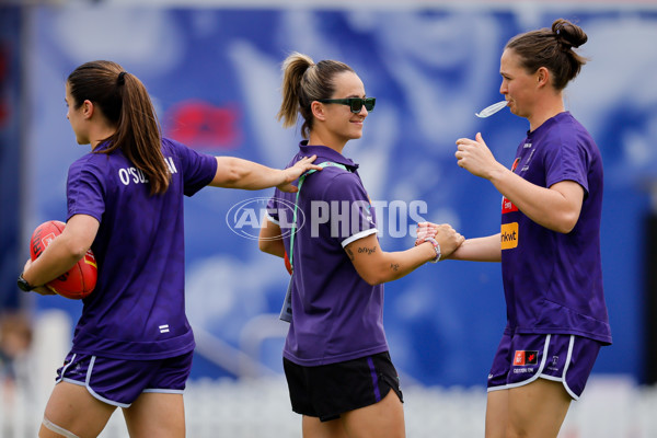 AFLW 2024 First Semi Final - Adelaide v Fremantle - A-55698859