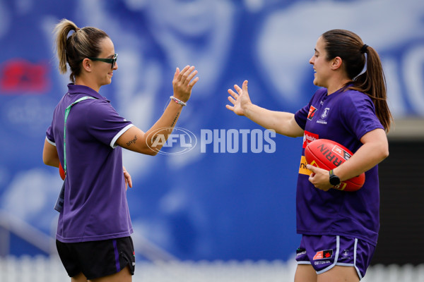 AFLW 2024 First Semi Final - Adelaide v Fremantle - A-55698862