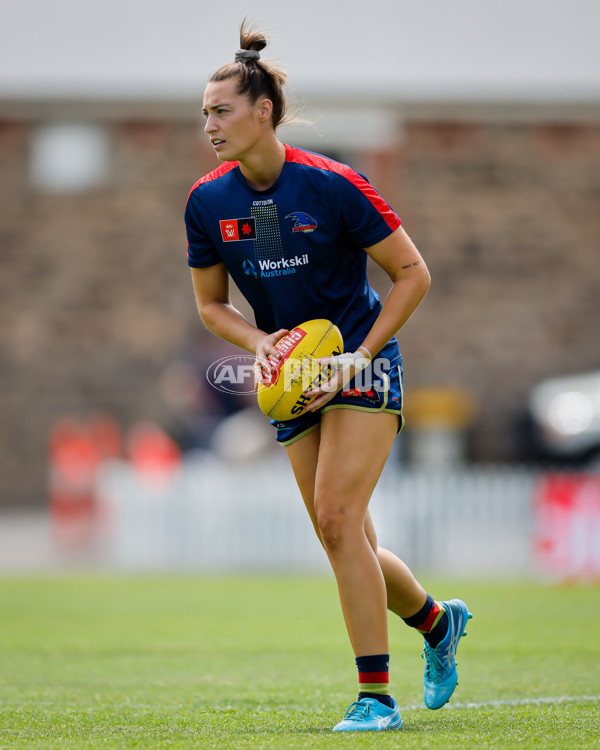 AFLW 2024 First Semi Final - Adelaide v Fremantle - A-55700256