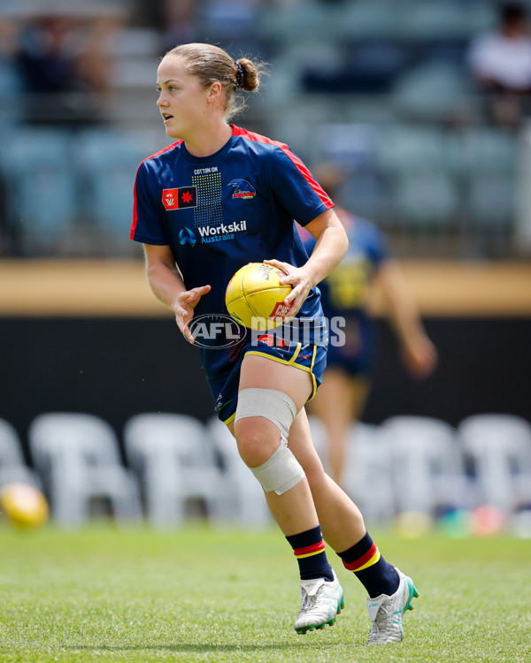 AFLW 2024 First Semi Final - Adelaide v Fremantle - A-55700260