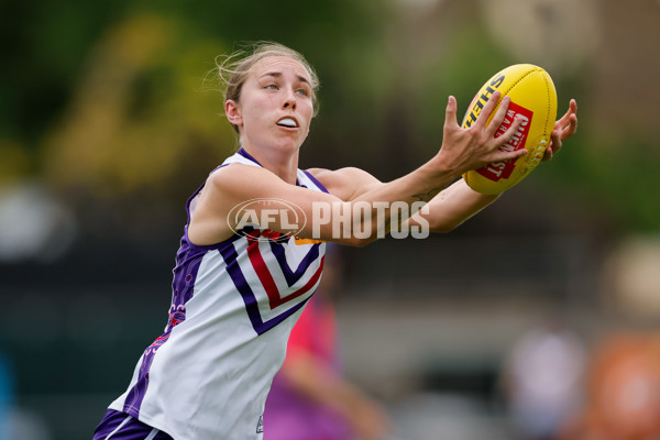 AFLW 2024 First Semi Final - Adelaide v Fremantle - A-55701718