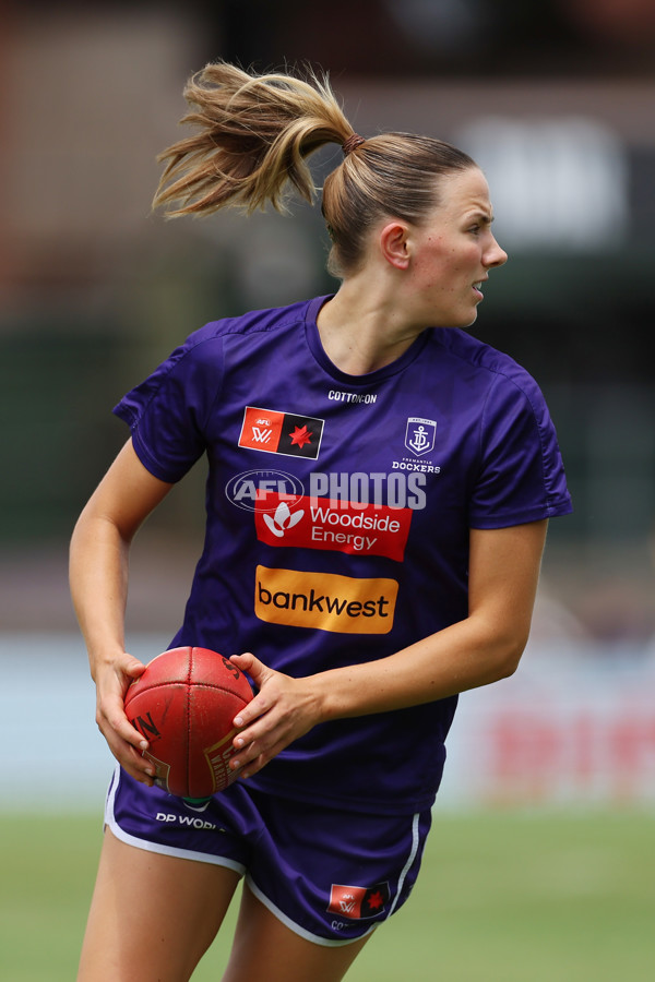 AFLW 2024 First Semi Final - Adelaide v Fremantle - A-55702041