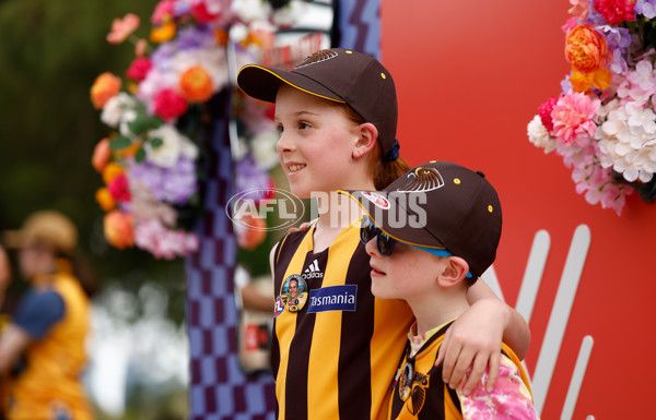 AFLW 2024 Second Semi Final - Hawthorn v Port Adelaide - A-55707813