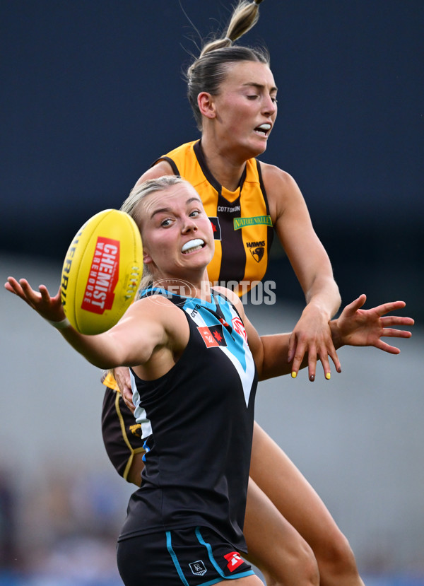 AFLW 2024 Second Semi Final - Hawthorn v Port Adelaide - A-55708642