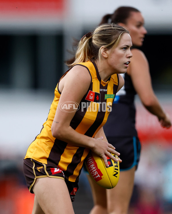 AFLW 2024 Second Semi Final - Hawthorn v Port Adelaide - A-55708646