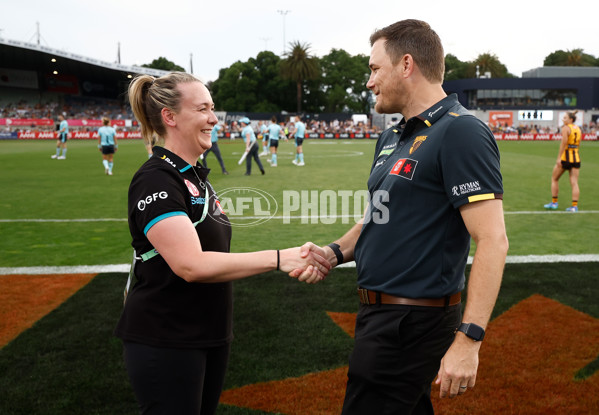 AFLW 2024 Second Semi Final - Hawthorn v Port Adelaide - A-55708653