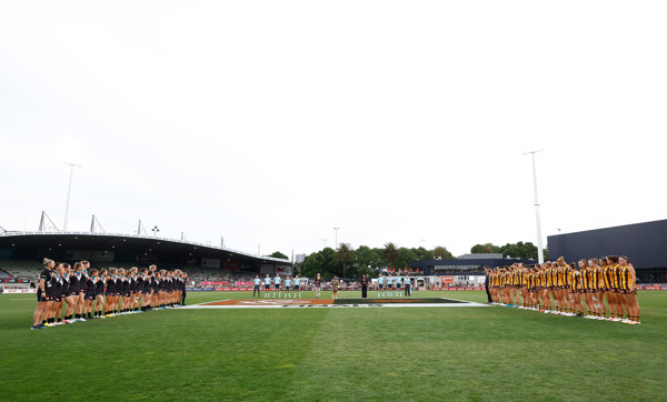 AFLW 2024 Second Semi Final - Hawthorn v Port Adelaide - A-55710017