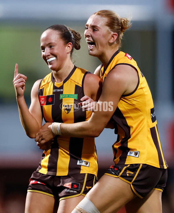 AFLW 2024 Second Semi Final - Hawthorn v Port Adelaide - A-55710054