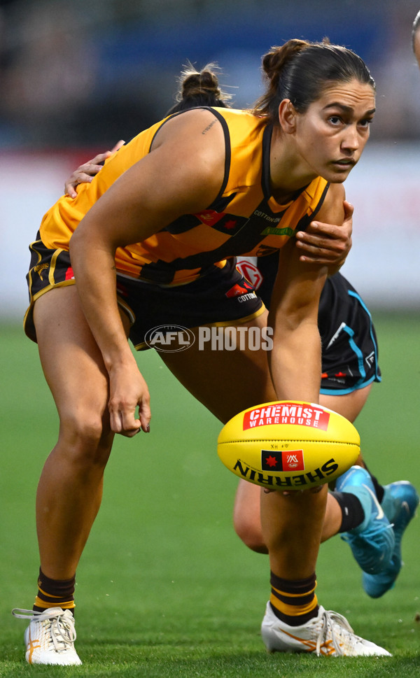 AFLW 2024 Second Semi Final - Hawthorn v Port Adelaide - A-55710069