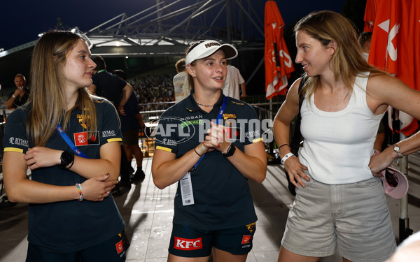 AFLW 2024 Second Semi Final - Hawthorn v Port Adelaide - A-55710083