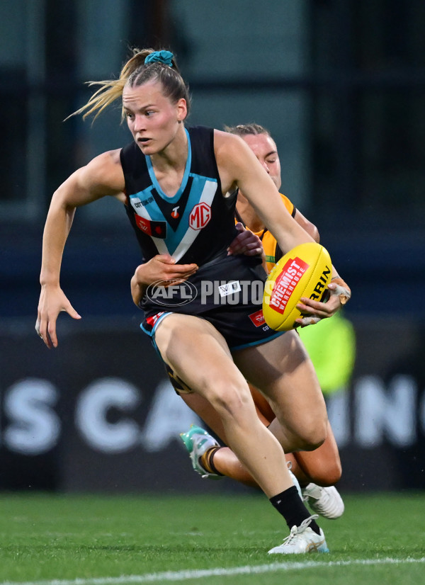 AFLW 2024 Second Semi Final - Hawthorn v Port Adelaide - A-55711131