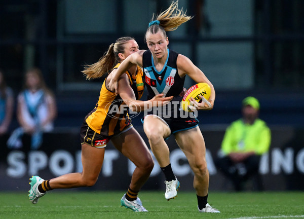 AFLW 2024 Second Semi Final - Hawthorn v Port Adelaide - A-55711133