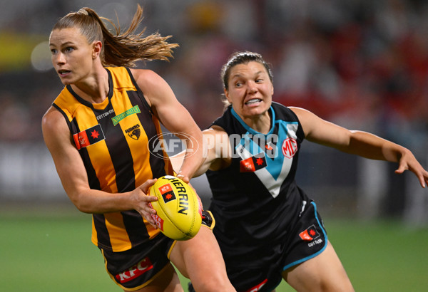 AFLW 2024 Second Semi Final - Hawthorn v Port Adelaide - A-55711166