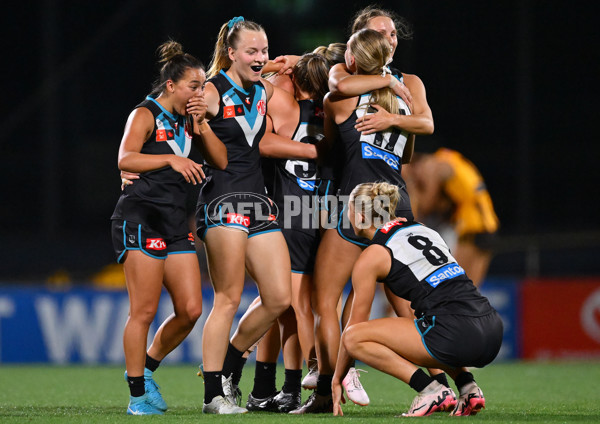 AFLW 2024 Second Semi Final - Hawthorn v Port Adelaide - A-55711188