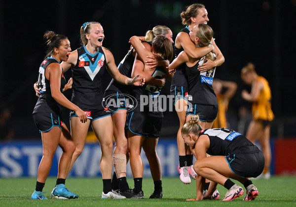 AFLW 2024 Second Semi Final - Hawthorn v Port Adelaide - A-55711191