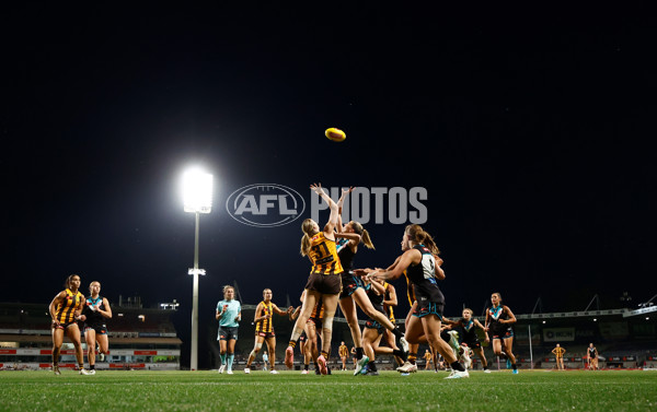 AFLW 2024 Second Semi Final - Hawthorn v Port Adelaide - A-55712534